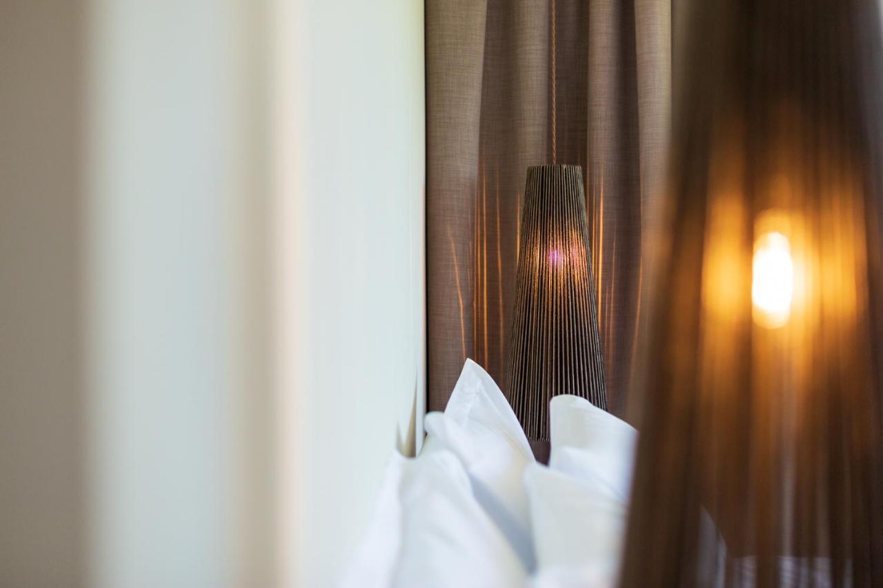 180 South Seaside Hotel Thermiszía Kültér fotó